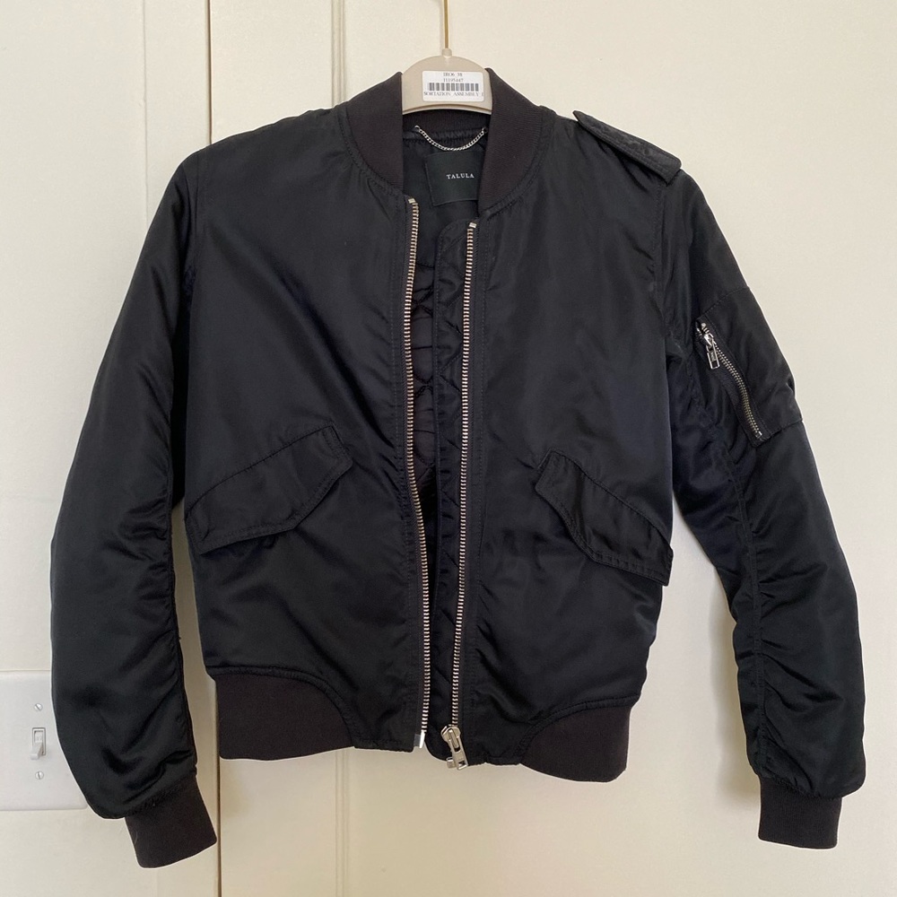 Aritzia Talula Bomber Jacket XS